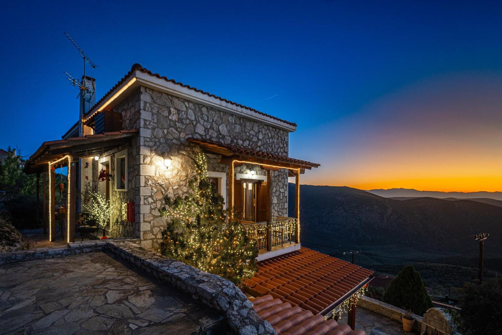 Rock Dandy Deluxe Chalet In Arachova - Delphi, Sauna, Prv Parking, Amazing View Villa Exterior foto