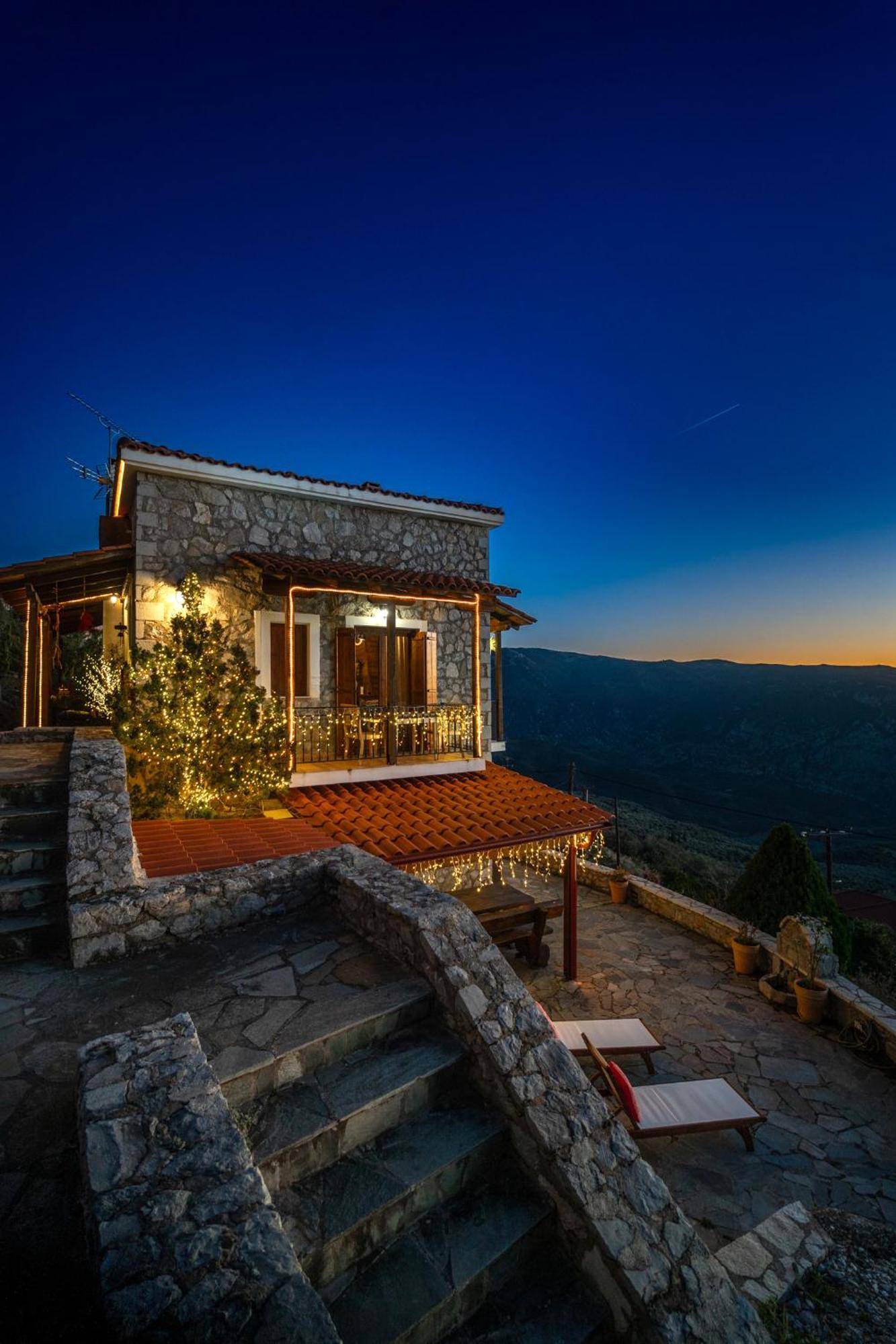 Rock Dandy Deluxe Chalet In Arachova - Delphi, Sauna, Prv Parking, Amazing View Villa Exterior foto