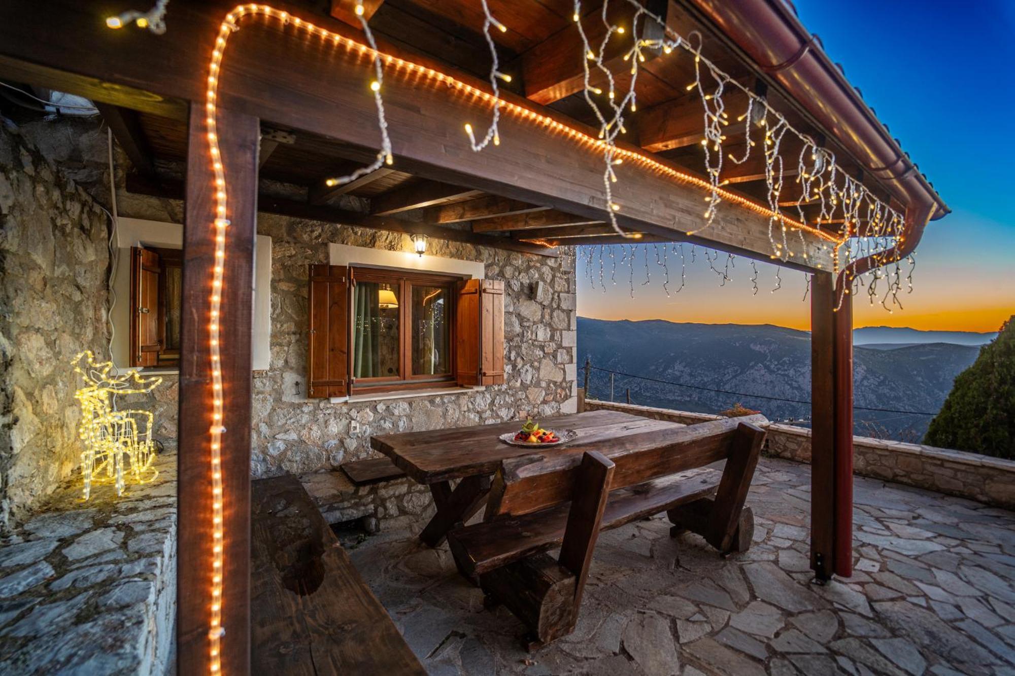 Rock Dandy Deluxe Chalet In Arachova - Delphi, Sauna, Prv Parking, Amazing View Villa Exterior foto