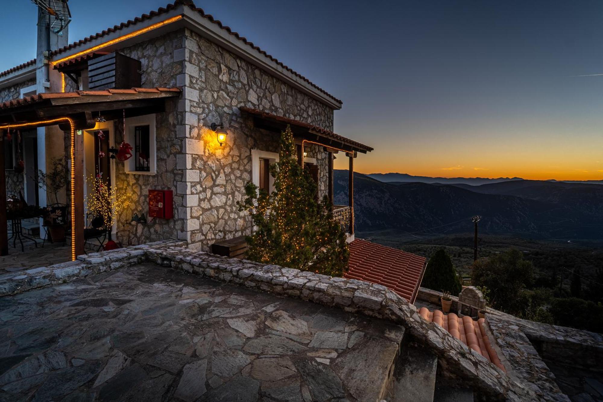 Rock Dandy Deluxe Chalet In Arachova - Delphi, Sauna, Prv Parking, Amazing View Villa Exterior foto