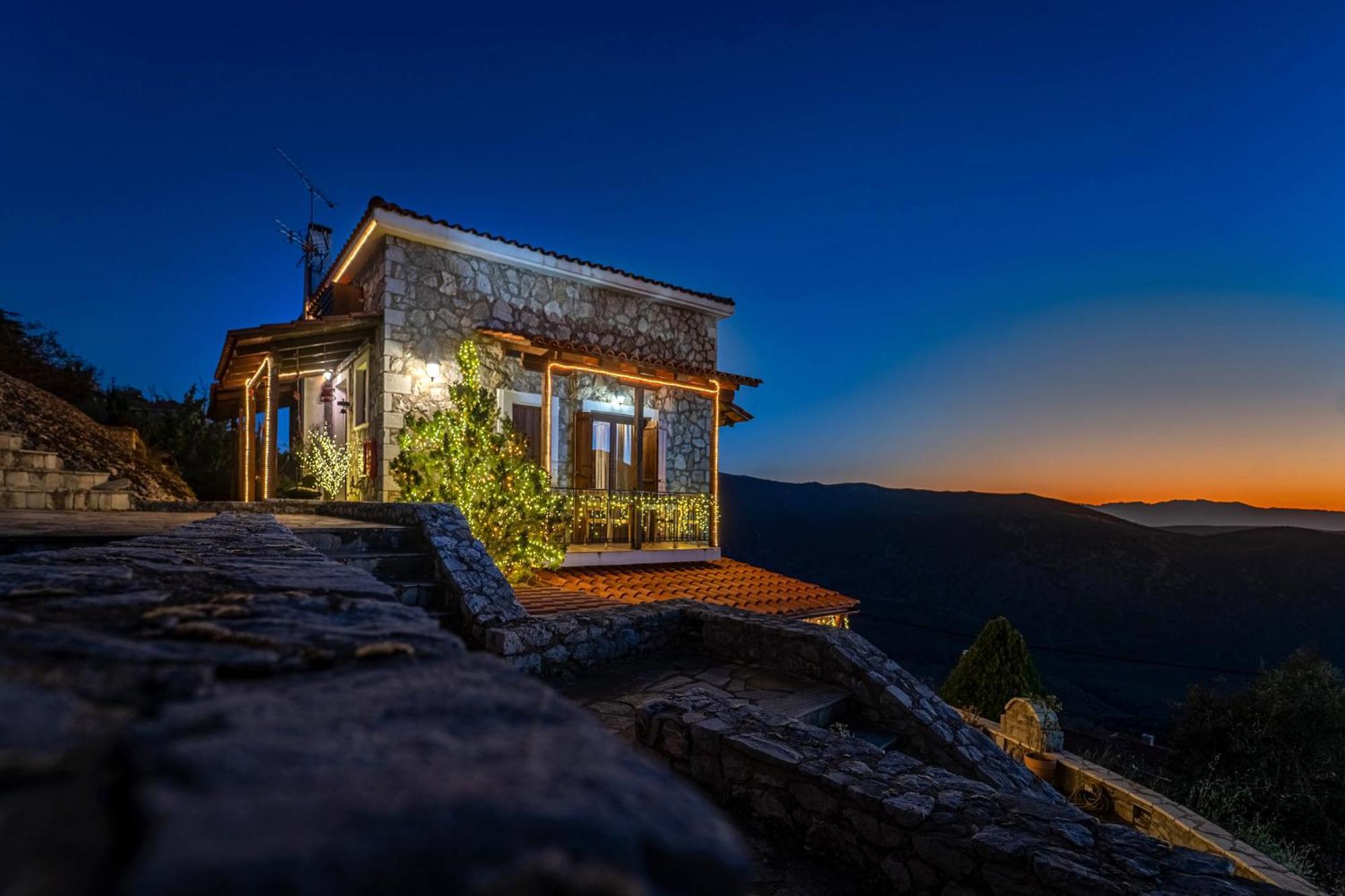 Rock Dandy Deluxe Chalet In Arachova - Delphi, Sauna, Prv Parking, Amazing View Villa Exterior foto